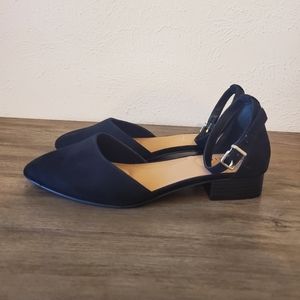 💋2/$30 - NWOT Torrid Faux Suede Pointed-Toe Flats